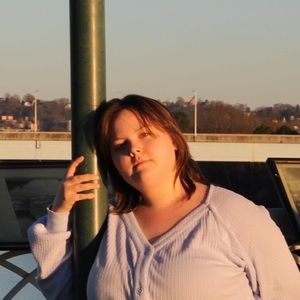 Meet your Posher, Anna